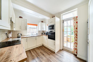 Kitchen - click for photo gallery